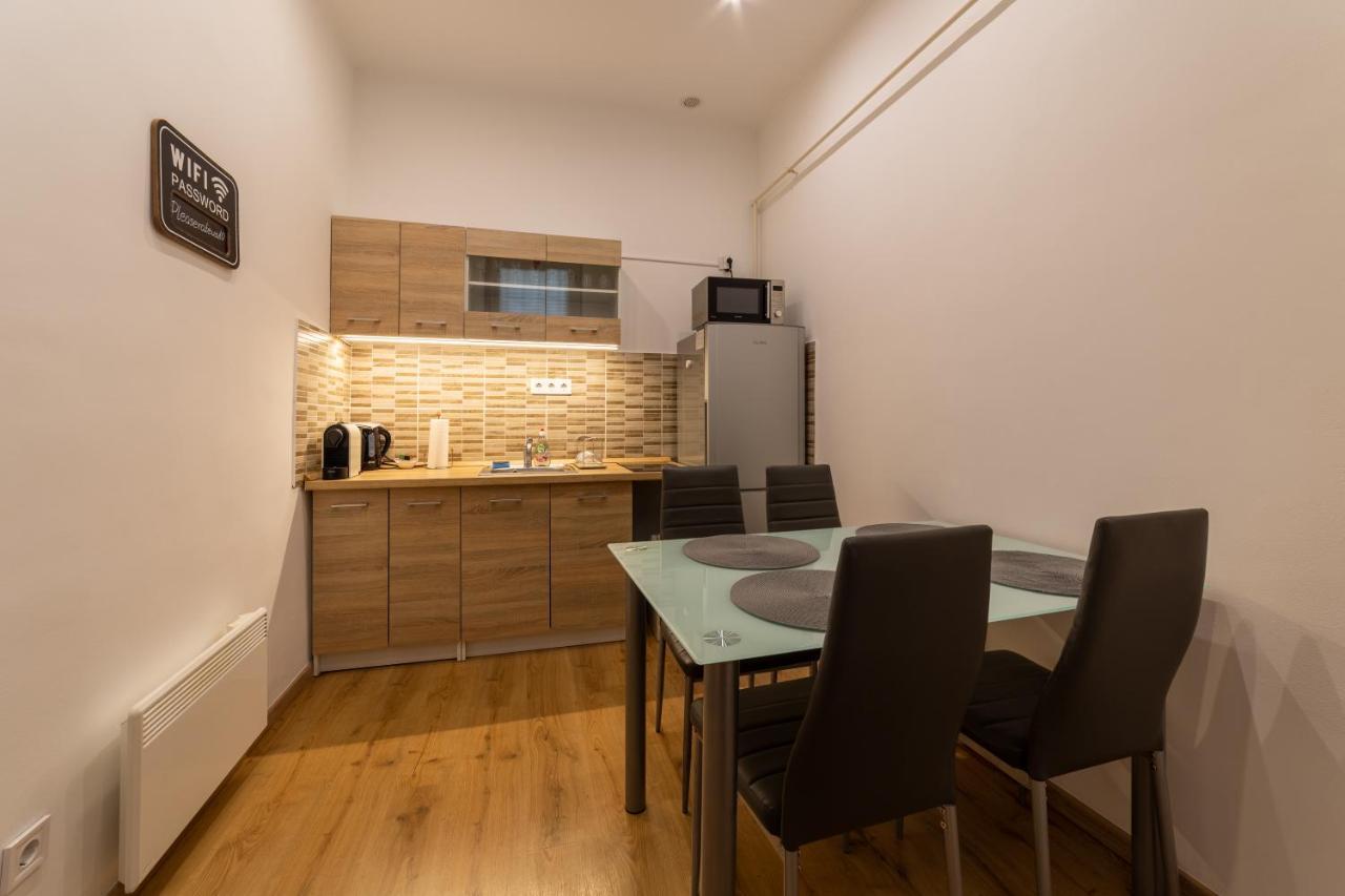 Lovely 1 Bedroom Flat With Central Location Budapeste Exterior foto