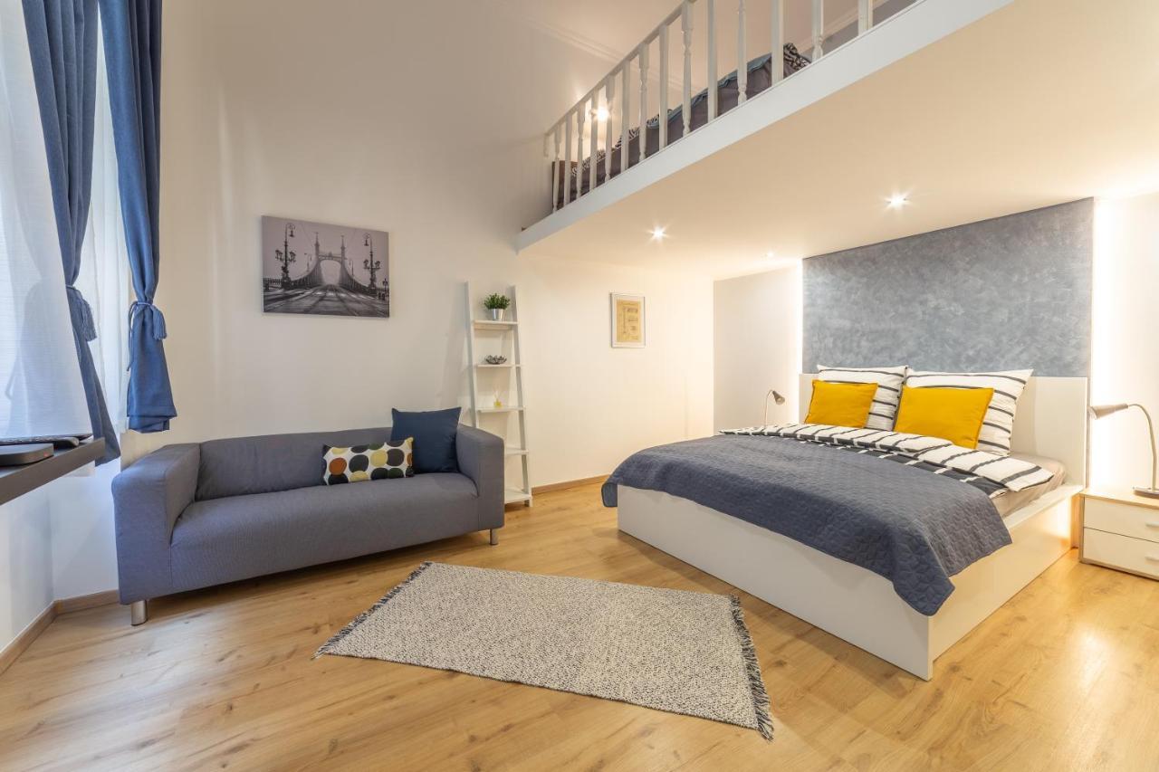 Lovely 1 Bedroom Flat With Central Location Budapeste Exterior foto