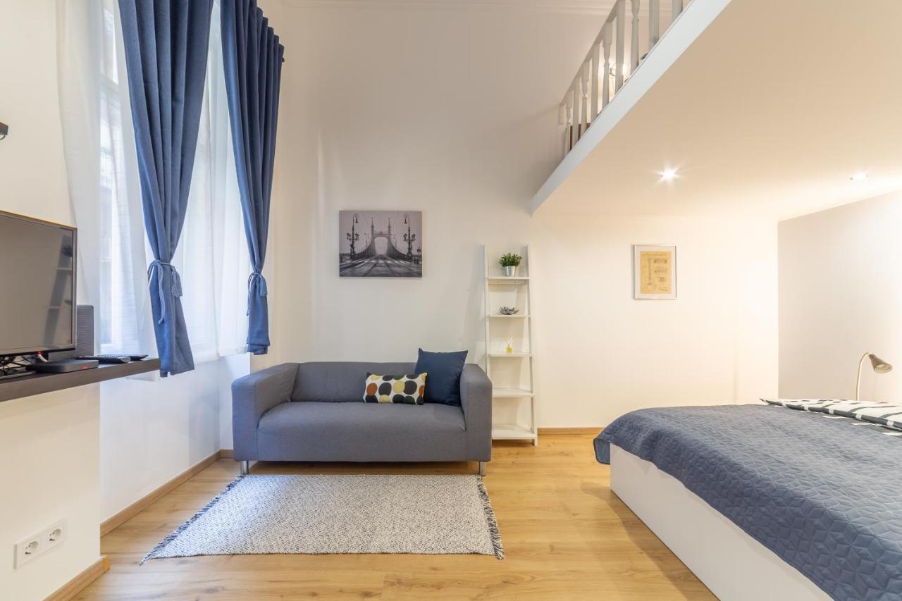 Lovely 1 Bedroom Flat With Central Location Budapeste Exterior foto