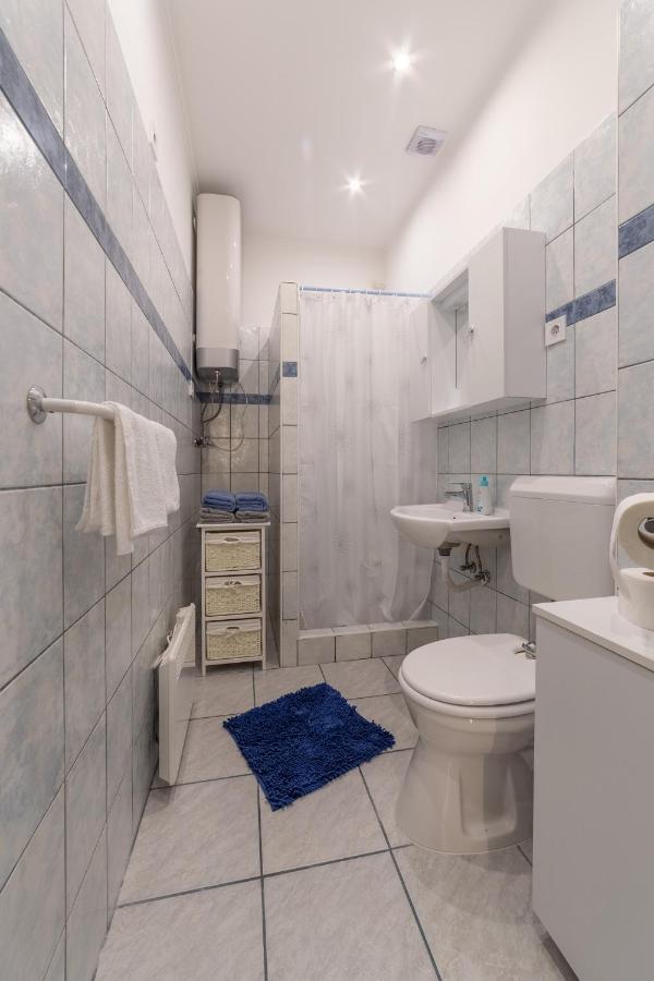 Lovely 1 Bedroom Flat With Central Location Budapeste Exterior foto